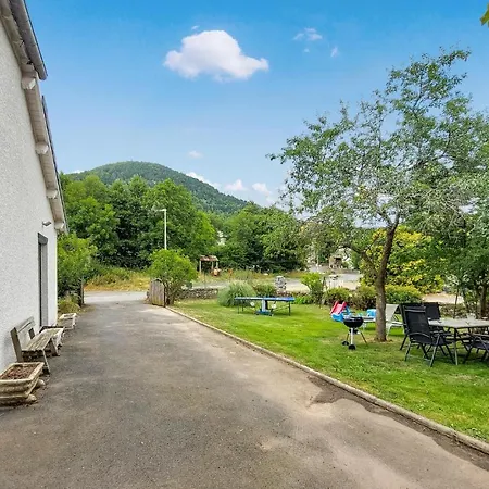 Сasa de vacaciones Stunning In With Kitchen Saint-Hostien