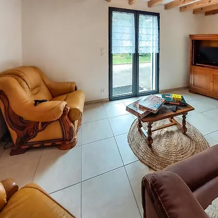 Stunning In With Kitchen Casa de Férias Saint-Hostien