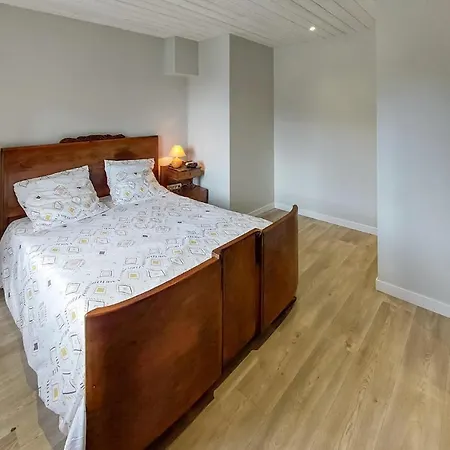 Сasa de vacaciones Stunning In With Kitchen Saint-Hostien